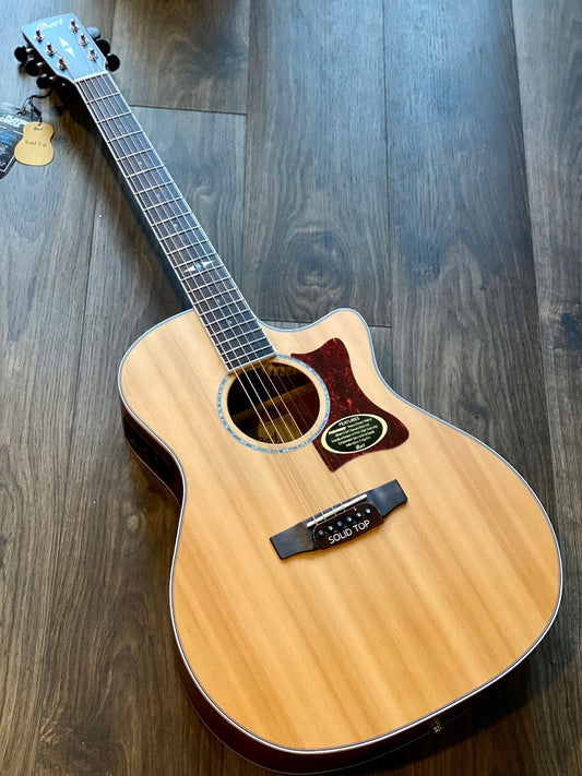 Cort GA5F-BW NS ในผ้าซาตินธรรมชาติ