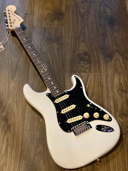Fender American Performer Stratocaster with Rosewood FB in Arctic White