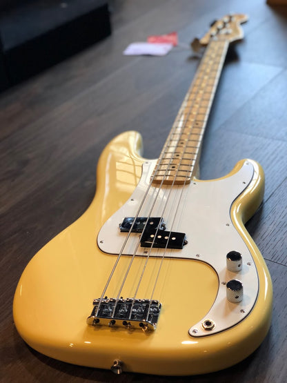 Fender Player Precision Bass Maple FB in Buttercream