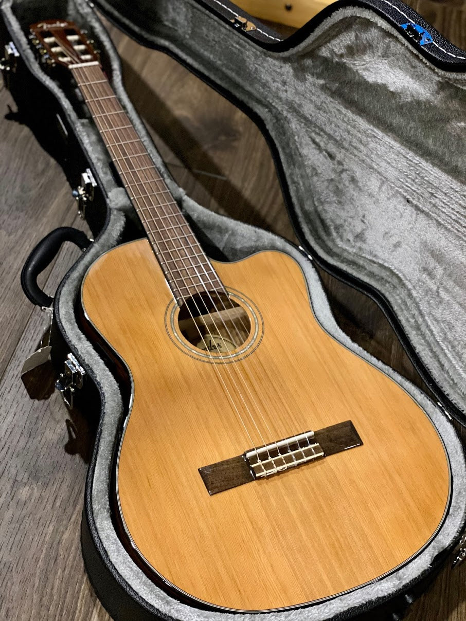 Fender CN-140SCE Nylon Solid Top Acoustic Electric in Natural