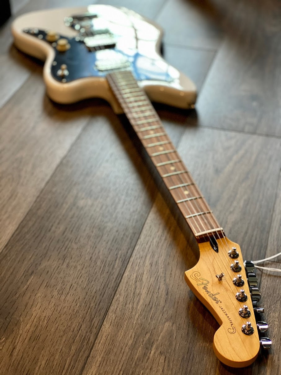 Fender Player Jazzmaster with Pau Ferro Fingerboard in Polar White