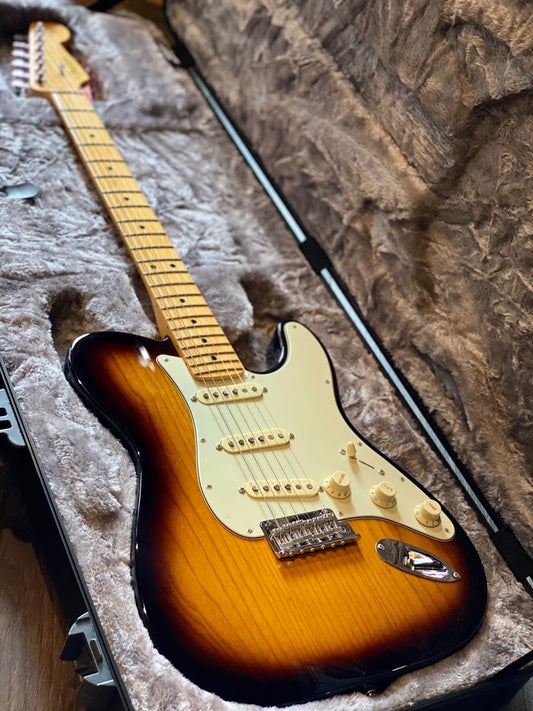 Fender Limited Edition Parallel Universe Strat-Tele Hybrid with Maple FB in 2-Tone Sunburst