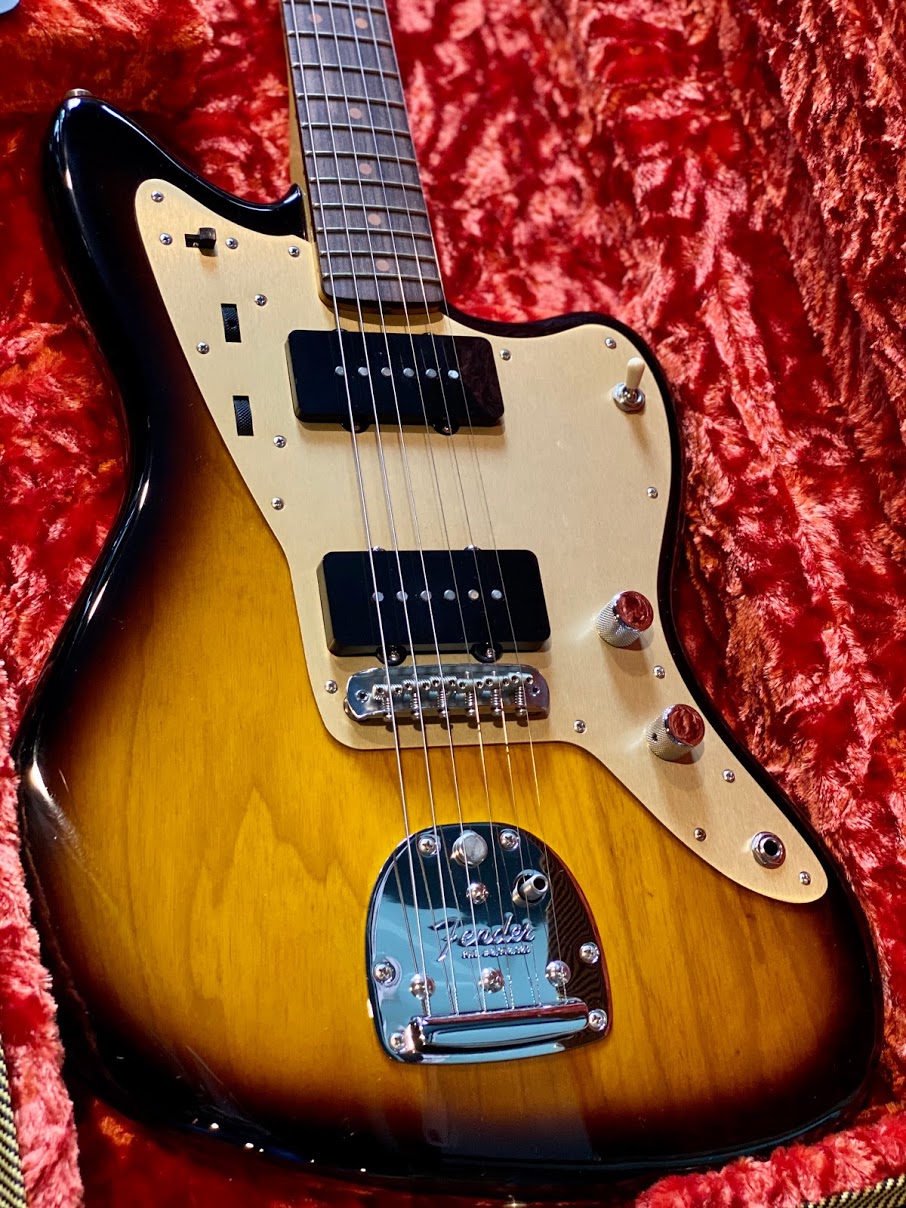 Fender limited edition 60th anniversary 58 jazzmaster in 2 color sunburst