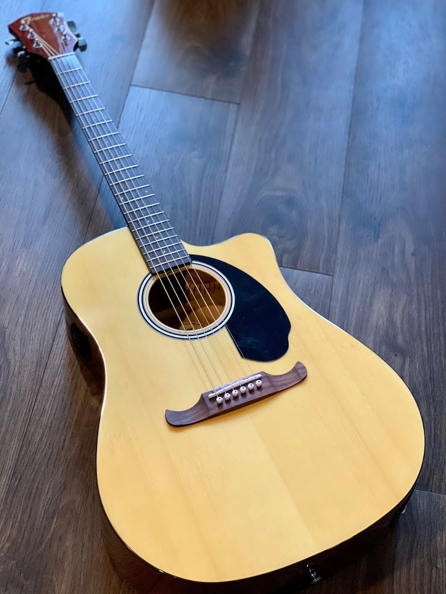 Fender FA-125CE Dreadnought with Walnut FB in Natural