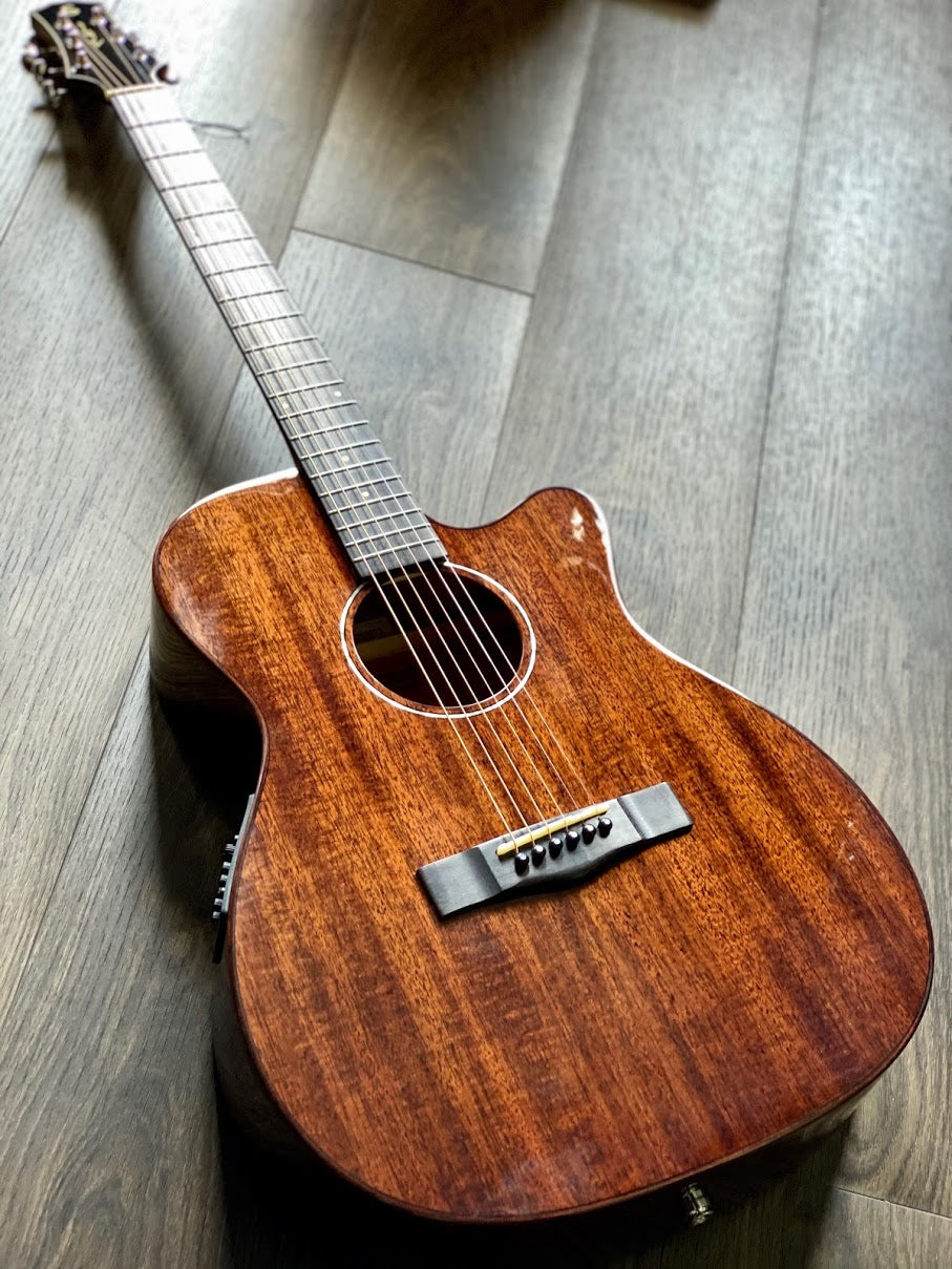 SQOE Spain A830C Solid Top Mahogany Acoustic Electric in Natural with Fishman Presys Plus