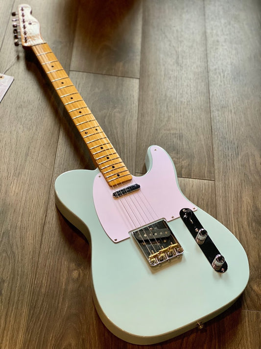 Fender Vintera 50s Telecaster with Maple FB in Sonic Blue