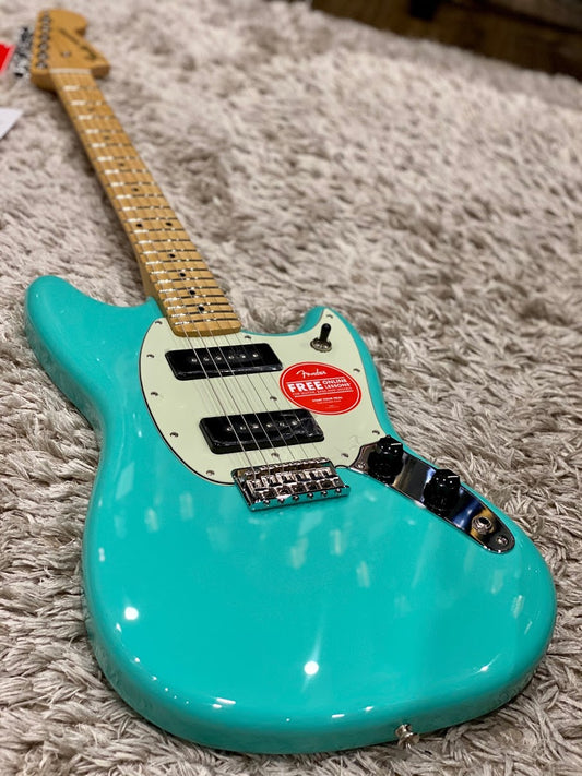 Fender Player Mustang 90 with Maple FB in Seafoam Green