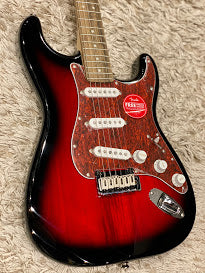 Squier Standard Stratocaster พร้อม Laurel FB สี Antique Burst