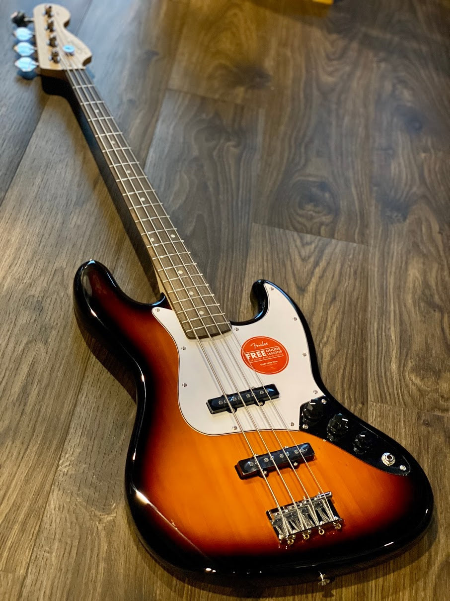 Squier affinity Jazz Bass with Laurel FB in Brown Sunburst