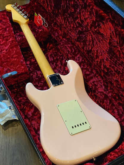 Fender American Original 60s Stratocaster สี Shell Pink พร้อม Rosewood FB