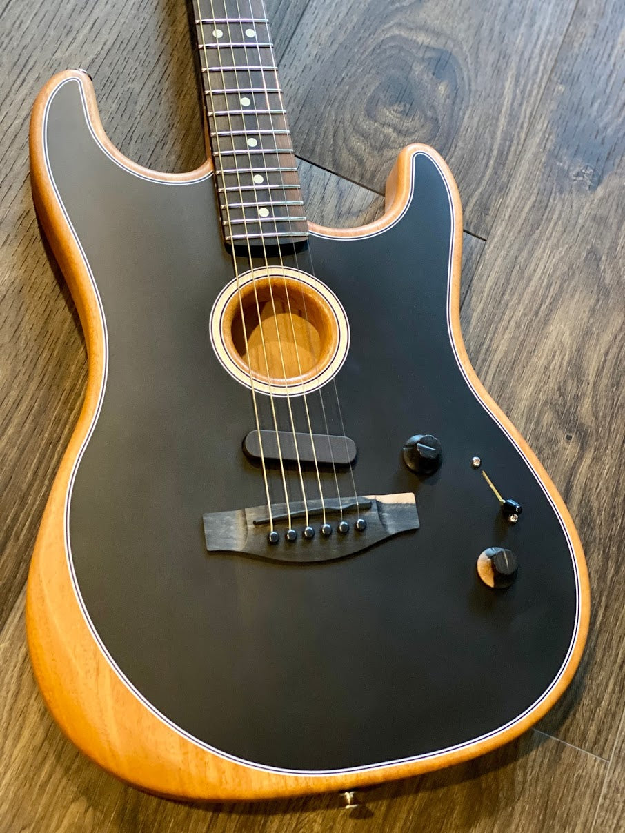 Fender American Acoustasonic Stratocaster in Black