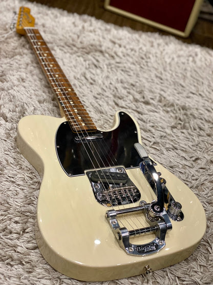Fender Vintera 60s Telecaster with Bigsby and Pau Ferro FB in White Blonde