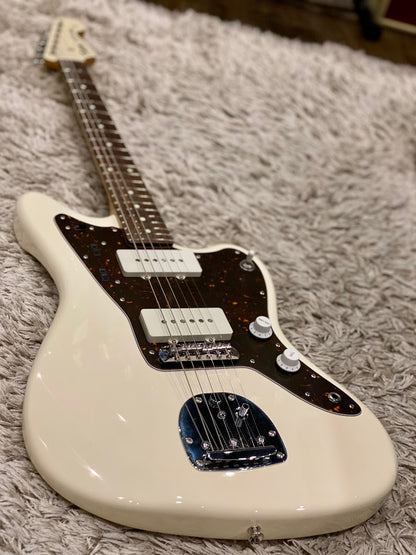 Tokai TJM-140 MH Silverstar Offset in Vintage White with Matching Headstock