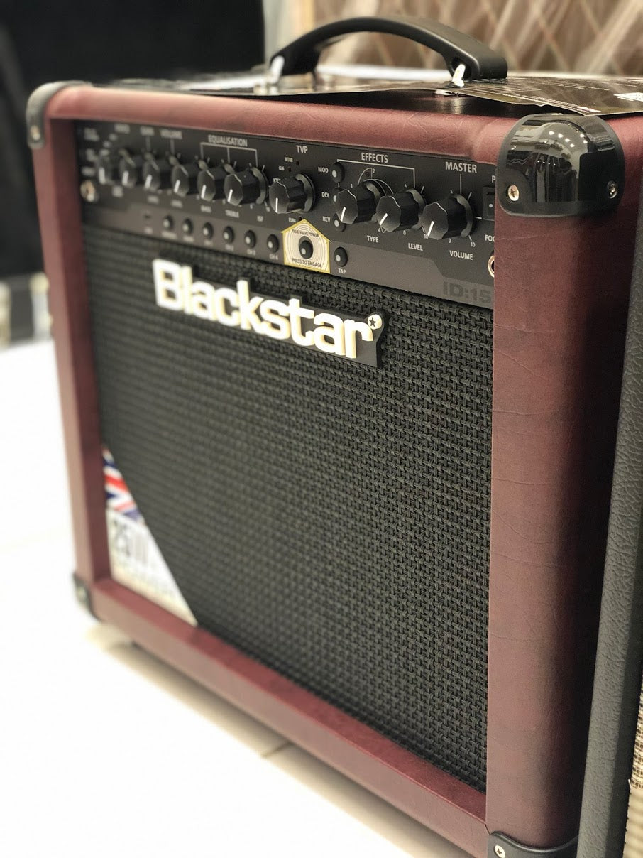 Blackstar ID 15 TVP 1x10 inch 15 Watt in Artisan Red