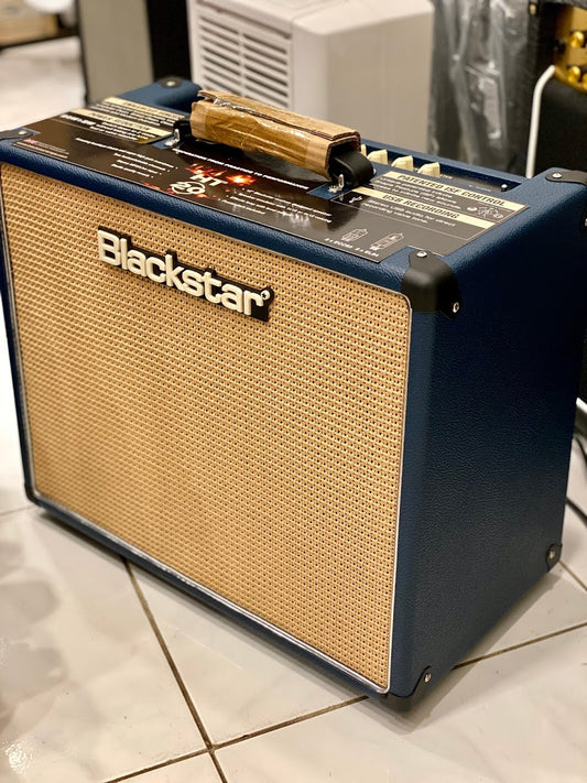 Blackstar HT-20R MKII Combo Limited Edition Full Tube แอมพลิฟายเออร์ใน Trafalgar Blue
