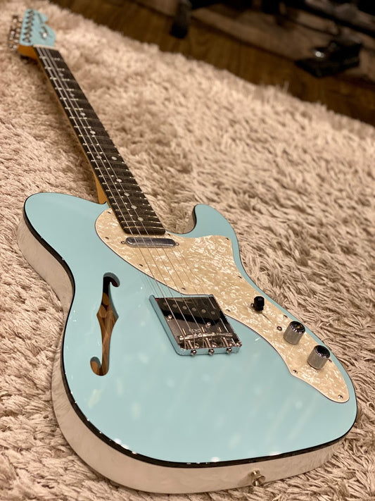 Fender Limited Edition Two Tone Telecaster Thinline in Daphne Blue