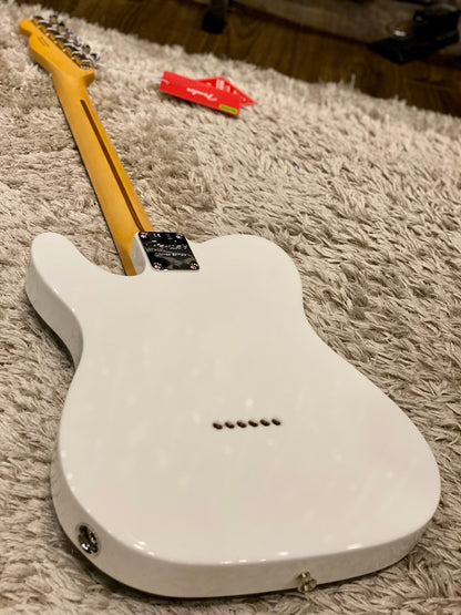 Fender Limited Edition Two Tone Telecaster Thinline in Daphne Blue