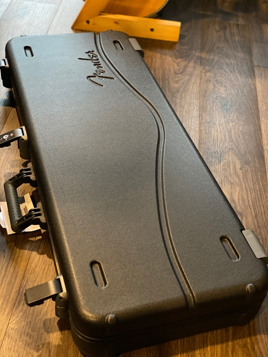Fender Molded ABS case for Stratocaster and Telecaster