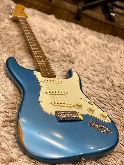 Fender Vintera Road Worn 60s Stratocaster in Lake Placid Blue