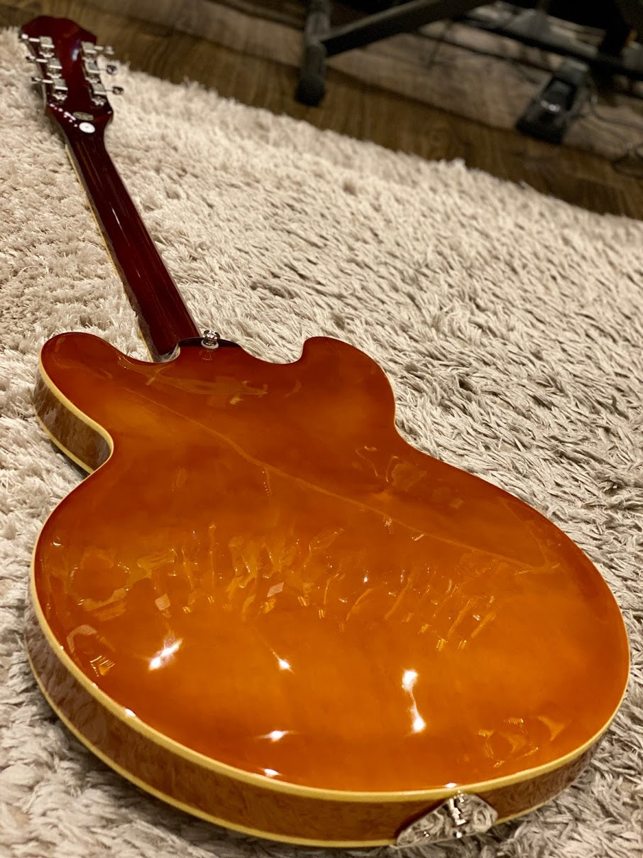 Epiphone Riviera Semi-hollowbody with Frequensator Tailpiece in Royal Tan