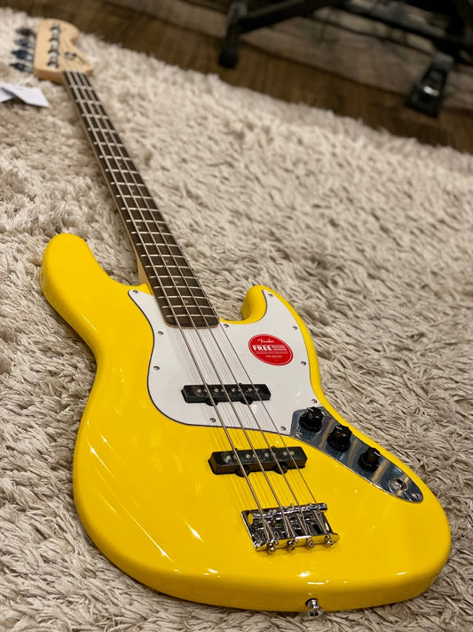 Squier affinity Jazz Bass with Laurel FB in Graffiti Yellow