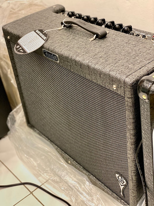 Fender GB George Benson Hot Rod Deluxe 1x12 inch 40-watt Tube Combo Amp