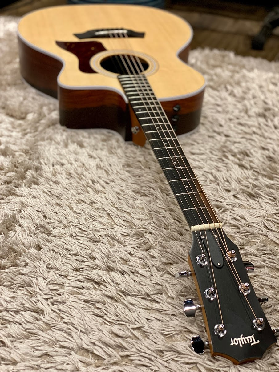 Taylor 214ce Rosewood/Spruce Grand Auditorium Acoustic Guitar - Natural