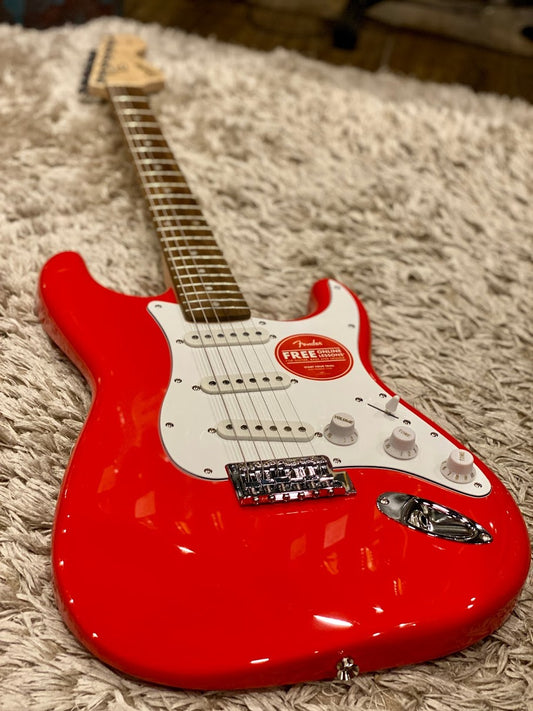 Squier Affinity Stratocaster in Race Car Red