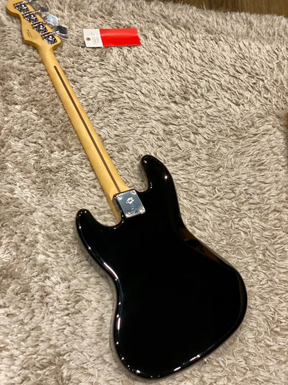 Fender Player Series Jazz Bass Maple Neck in Black