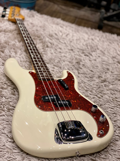 Fender Japan Hama Okamoto Signature Precision Bass in Olympic White with Rosewood FB