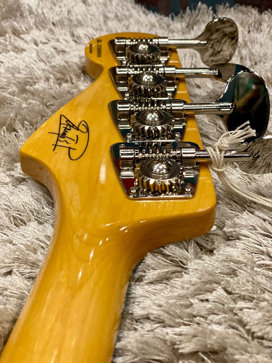 Fender Japan Hama Okamoto Signature Precision Bass in Olympic