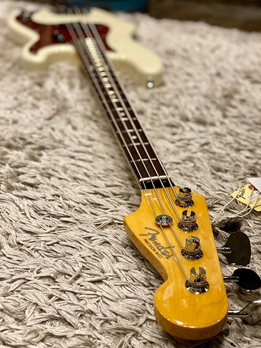 Fender Japan Hama Okamoto Signature Precision Bass สี Olympic White พร้อม Rosewood FB