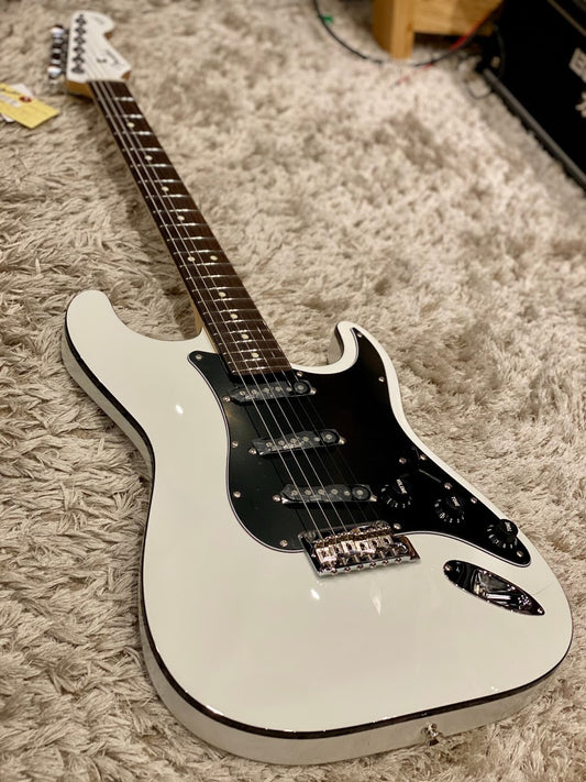 Fender Japan Aerodyne II Stratocaster - Arctic White