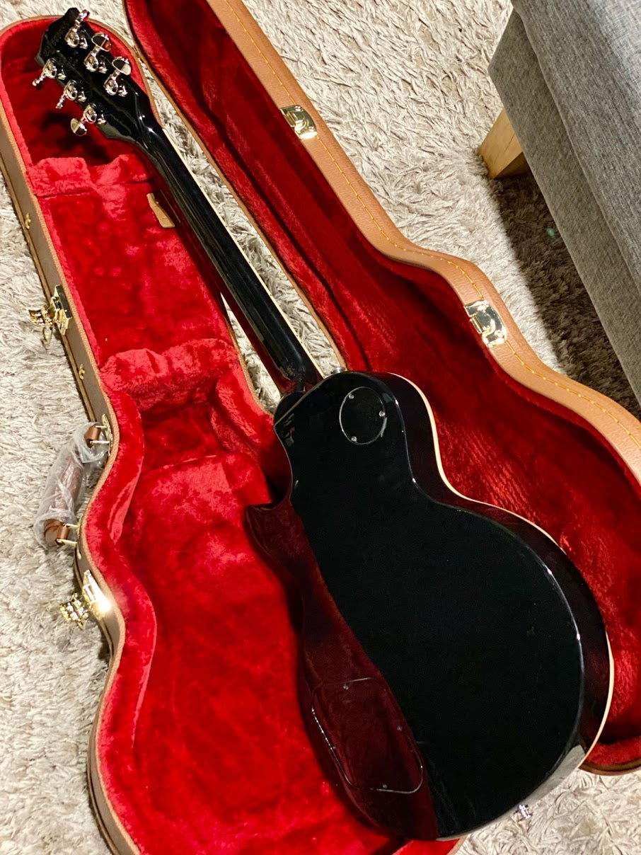 Gibson Modern Collection Les Paul Classic สี Ebony