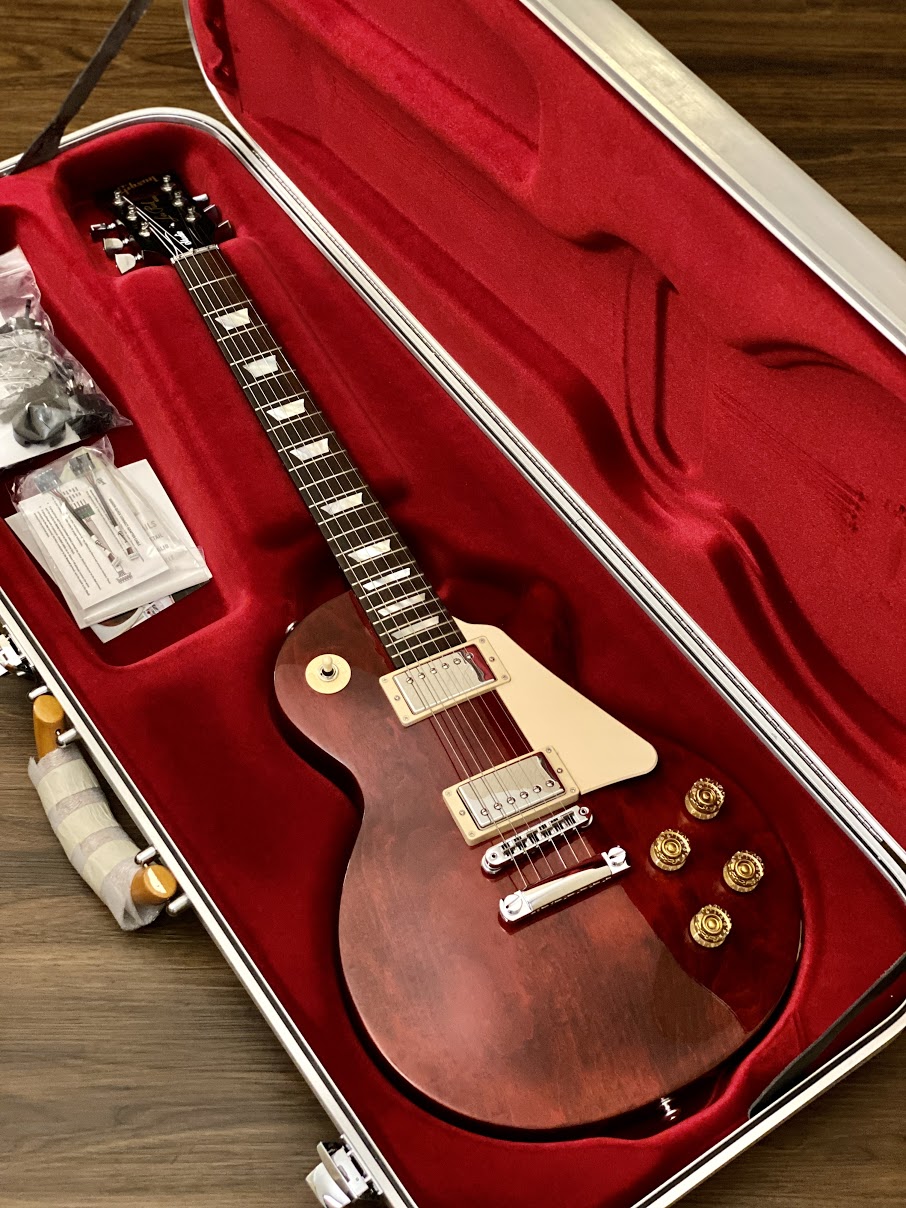 Gibson 2016 Les Paul Studio HP with Case in Wine Red