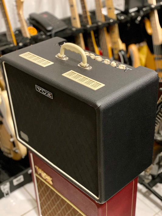 Vox NT15C1 Night Train G2 15W 1x12 Tube Guitar Combo สีดำ