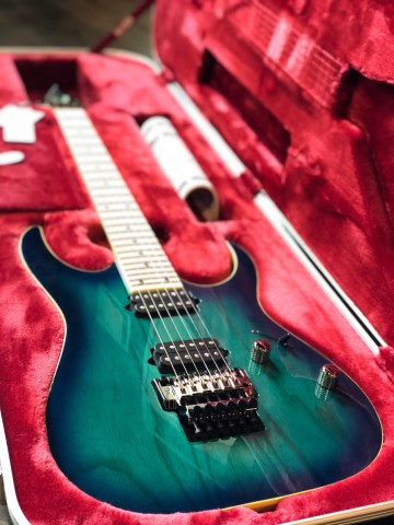 Ibanez Prestige RG652AHM - Nebula Green Burst – nafiriguitar.com