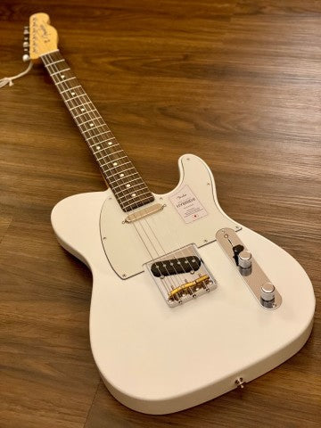 Fender Japan Hybrid II Telecaster with Rosewood FB in Arctic White