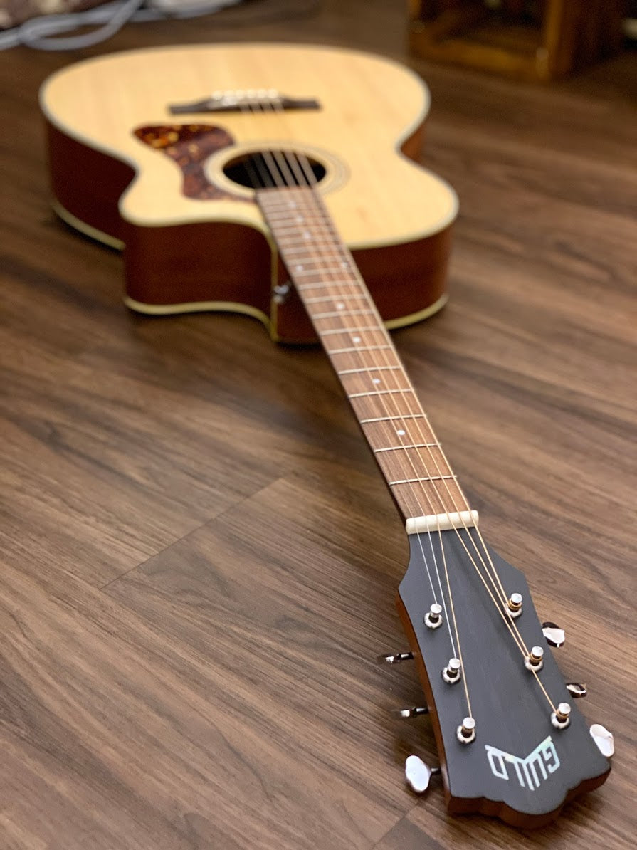 Guild OM-240CE Acoustic Electric in Natural