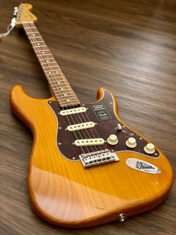 Fender Limited Edition Player Stratocaster with Pau Ferro in Aged Natural