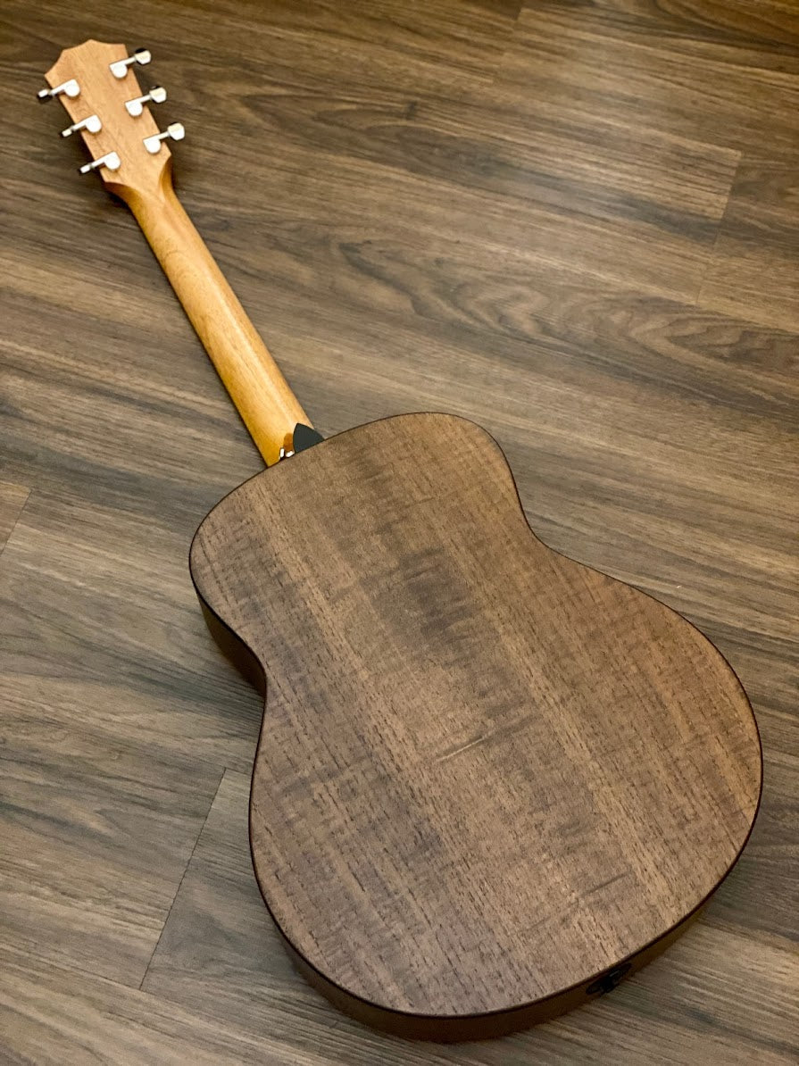 Taylor GTe Urban Ash Acoustic Electric - Natural