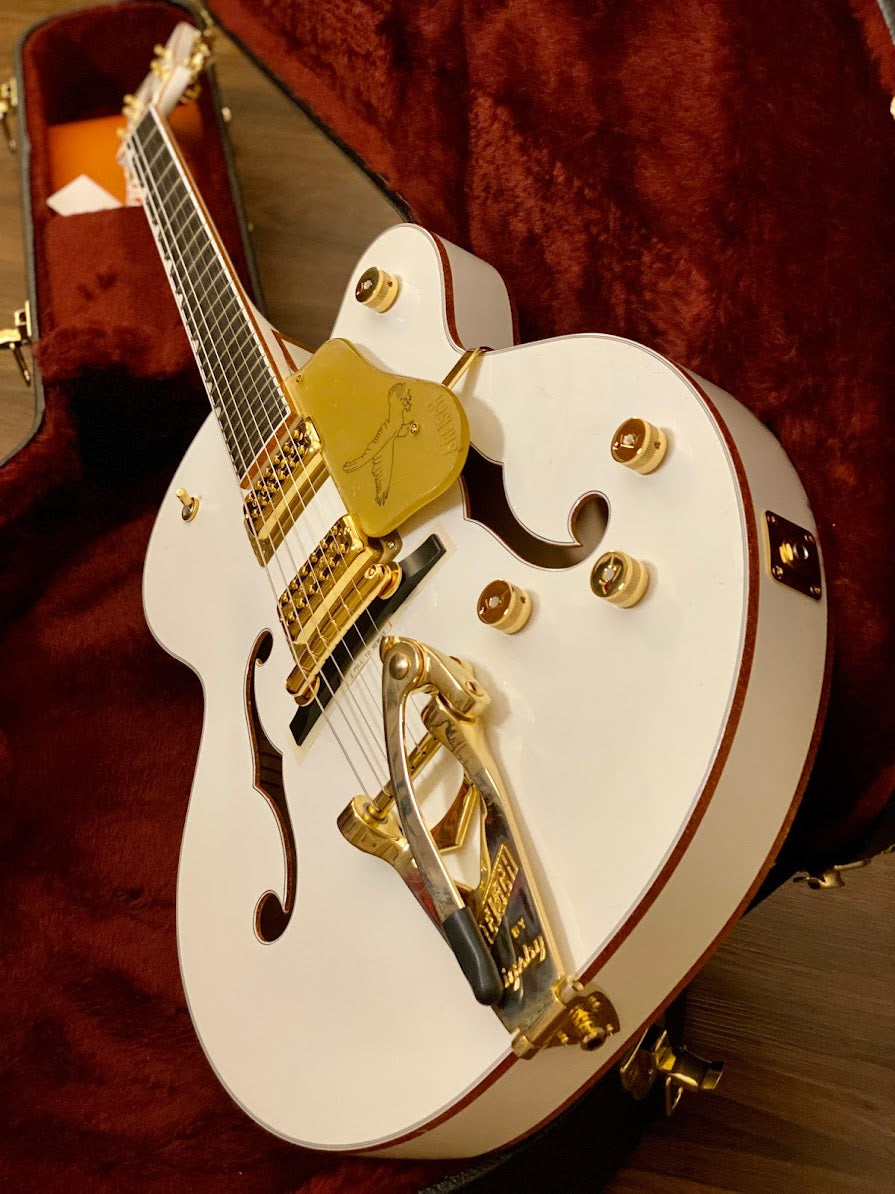 Gretsch G6136T White Falcon Players Edition with Bigsby