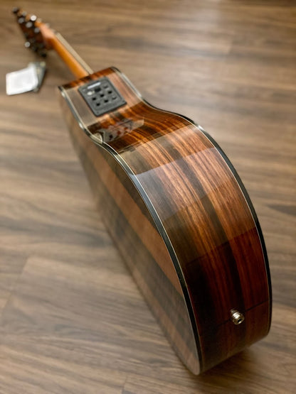 SQOE Spain S500C in Natural with Solid Cedar Top and Ebony Back Side