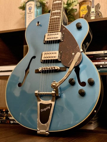 Gretsch G2420T Streamliner - Riviera Blue