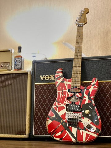 EVH Striped Series Frankenstein Relic - Red/Black/White