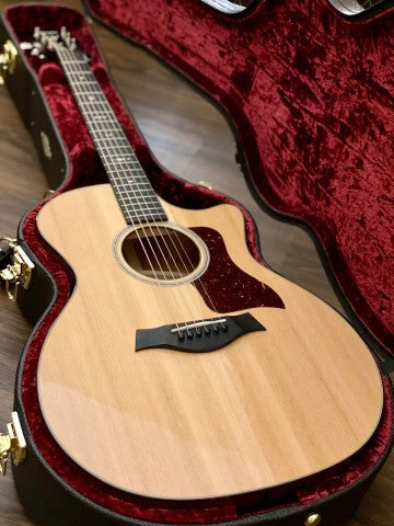 Taylor 514ce - Mahogany Back and Sides with V-Class Bracing