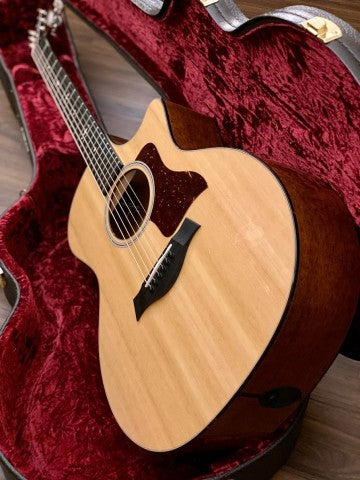 Taylor 514ce - Mahogany Back and Sides with V-Class Bracing