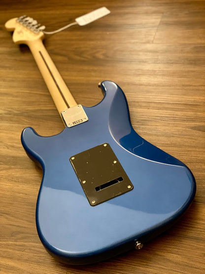 Squier Affinity Series Stratocaster พร้อม Maple FB สี Lake Placid Blue