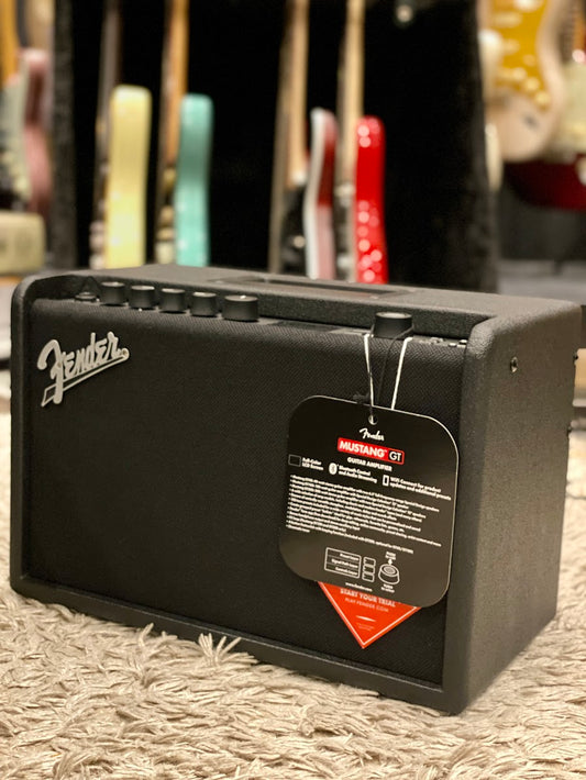 Fender Mustang GT 40 2x6.5 inch 40-watt Combo Amp