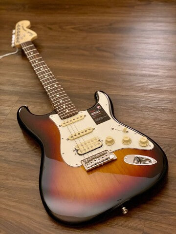 Fender American Performer Stratocaster HSS พร้อม Rosewood FB สี 3 Tone Sunburst